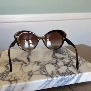 Rare Runway Prada SPR 28N tortoise Baroque cat eye butterfly glasses signature Prada | Accessories | Rare Runway Prada Spr 28n Tortoise  main image 4